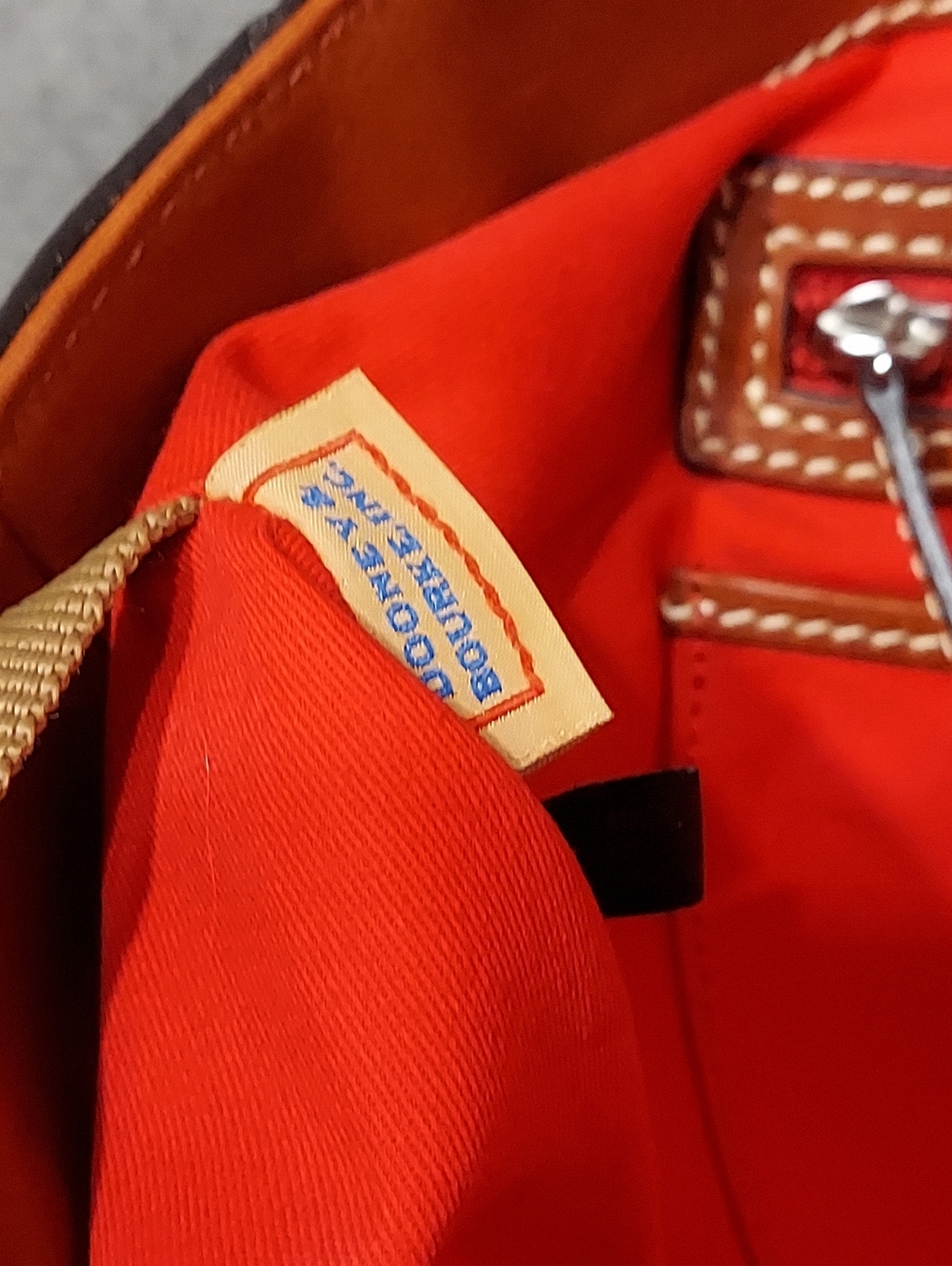 Dooney & Bourke Shannon Plum Leather Shoulder Bag Very Gently Loved - Picture 11 of 13